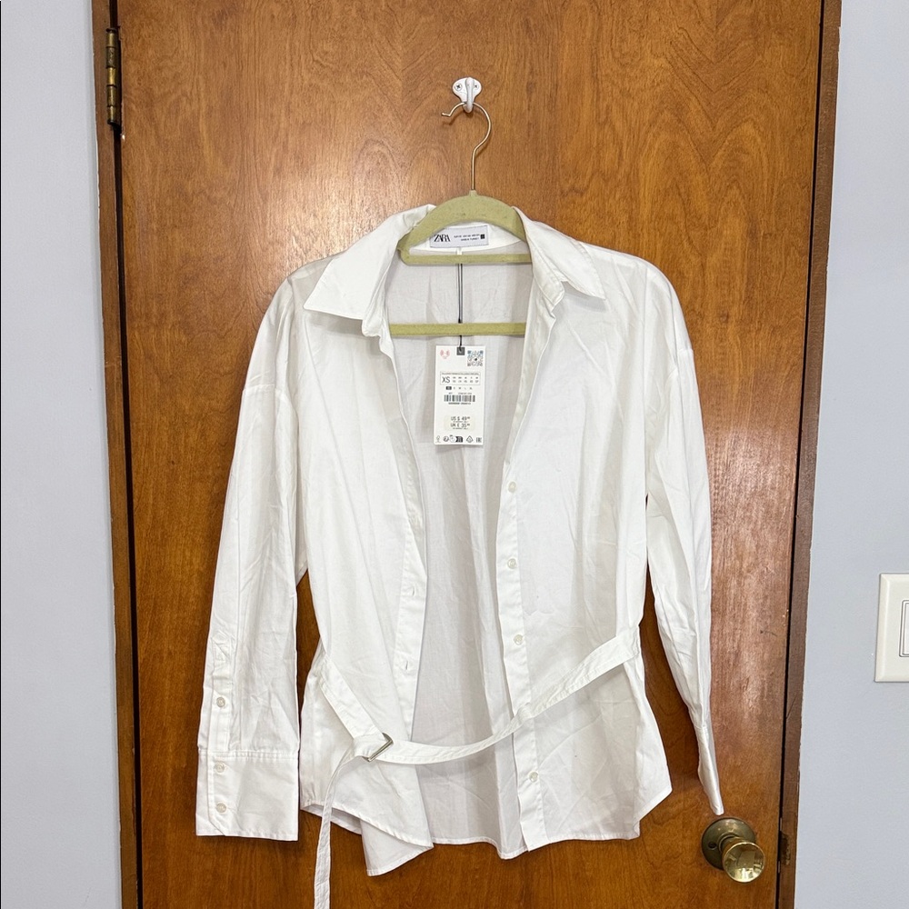 Zara Classic White Shirt with Belt - size xS